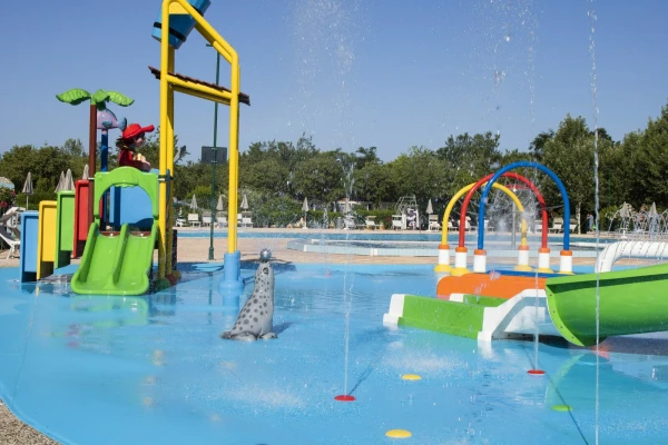 Campeggio con piscina