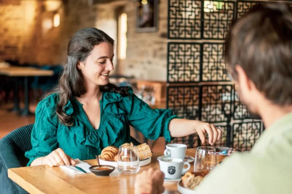 l-orangerie-de-lanniron-restaurant-ontbijt-sfeer