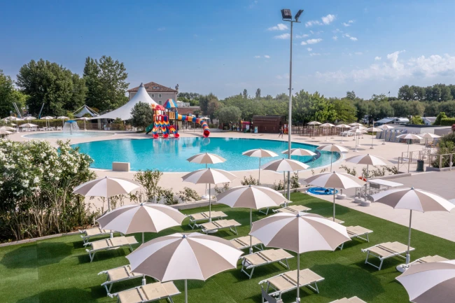 Vigna Sul Mar Family Camping Village Zwembad Zijaanbeeld