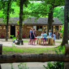 Le Pech Charmant Tafeltennis