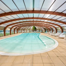 Le Lac Bleu Zwembad Leeg