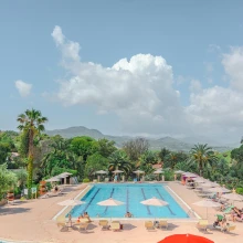 Camping Rosselba Le Palme Zwembad Uitzicht