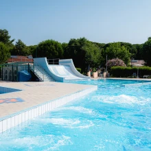 Bi Village Zwembad Glijaan